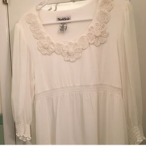 NEW flower embroidered shirt gathered waist